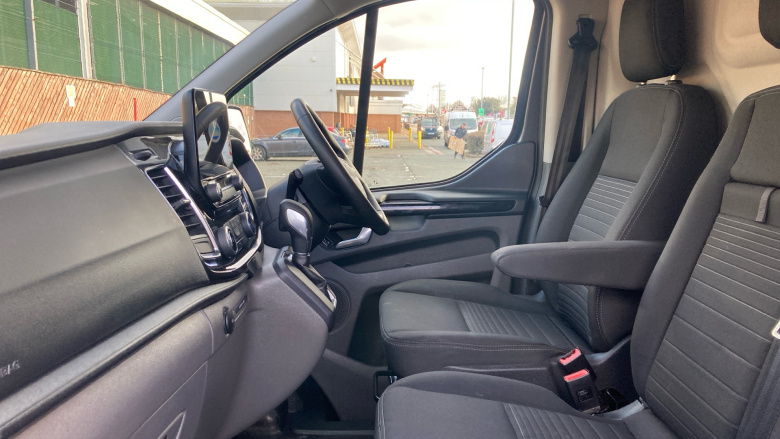 Ford Transit Custom 340 L1 Diesel Fwd 2.0 EcoBlue 170ps Low Roof Limited Van Auto